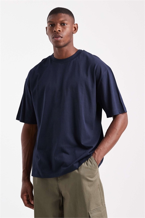 Футболка свободного кроя Essentials артикул 149385766