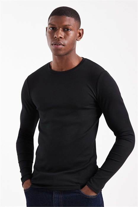 Футболка с длинным рукавом и облегающим кроем Essentials артикул 150347325