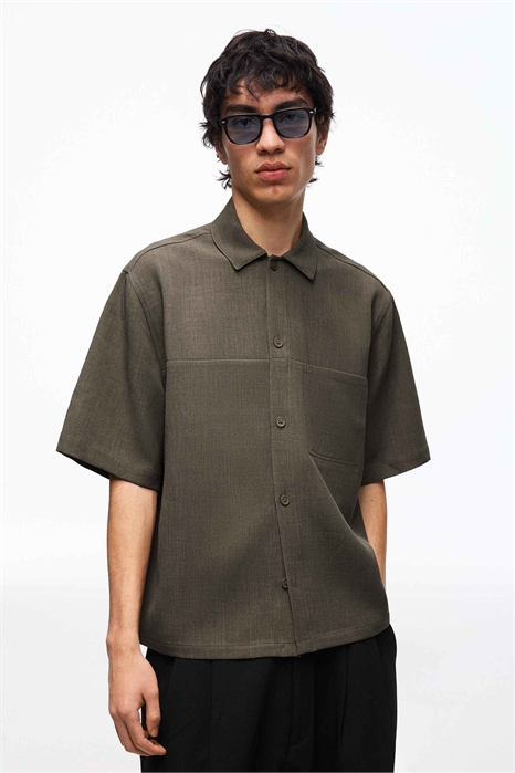 Рубашка с короткими рукавами и прямого кроя артикул 155532918