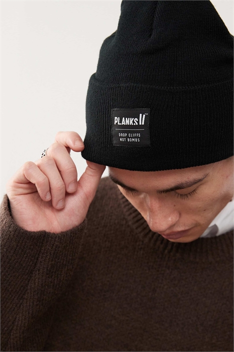 Шапка с отворачивающимся козырьком артикул 140829655