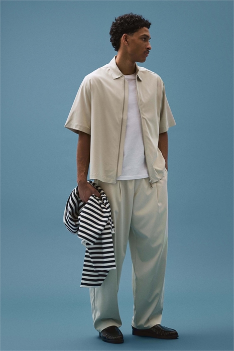 Брюки свободного кроя с вытачками артикул 156035314