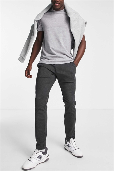 Брюки зауженного кроя артикул 119183598