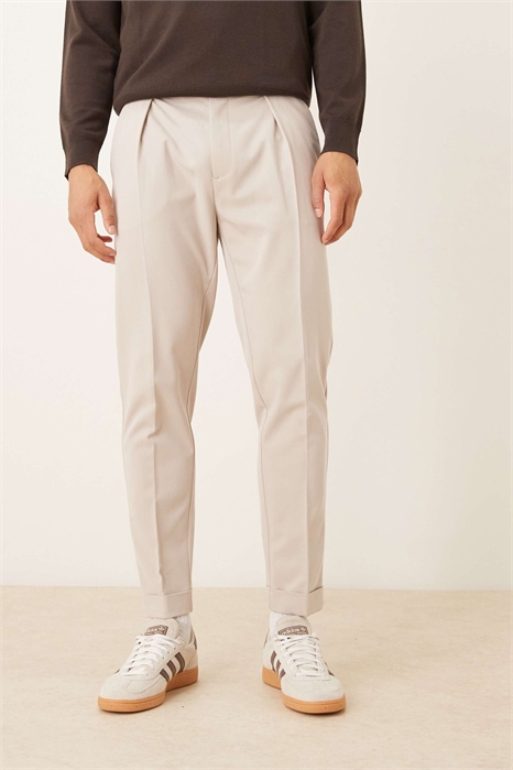 Стильные брюки-чино с зауженным кроем артикул 150227187