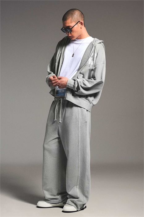 Штаны с очень широким кроем артикул 155657250