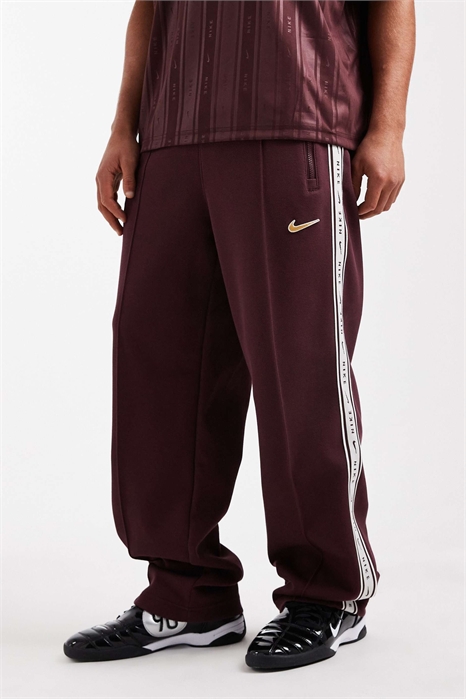 Джоггеры в полоску с зауженным кроем артикул 147143644