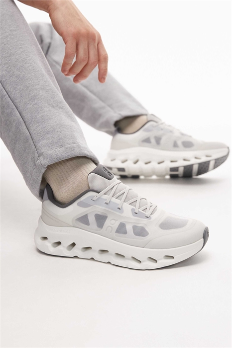 Кроссовки Cloudtilt Remix для повседневного ношения артикул 153079184