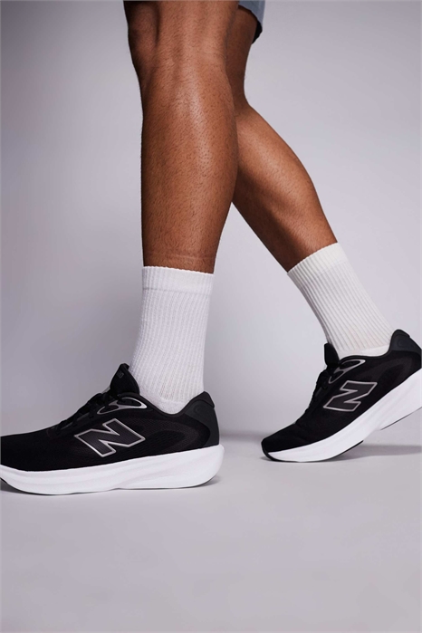 680 пар кроссовок для бега артикул 150234451