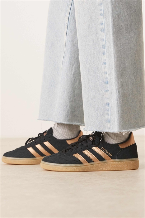 Специалисты по гандболу артикул 149143931