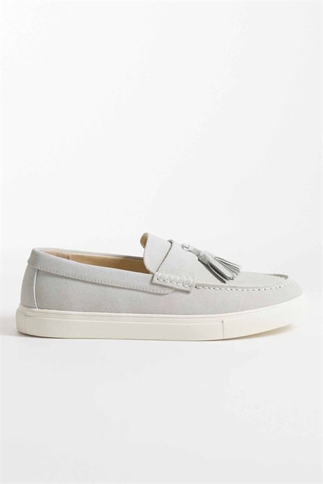 Лоферы с кисточками артикул 153566985