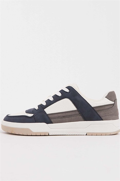 Кроссовки с вставками артикул 153019756