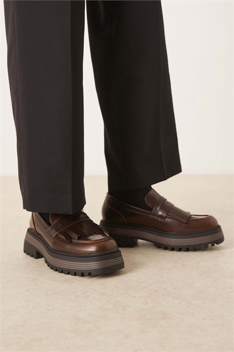 Лоферы с массивной подошвой артикул 148483054