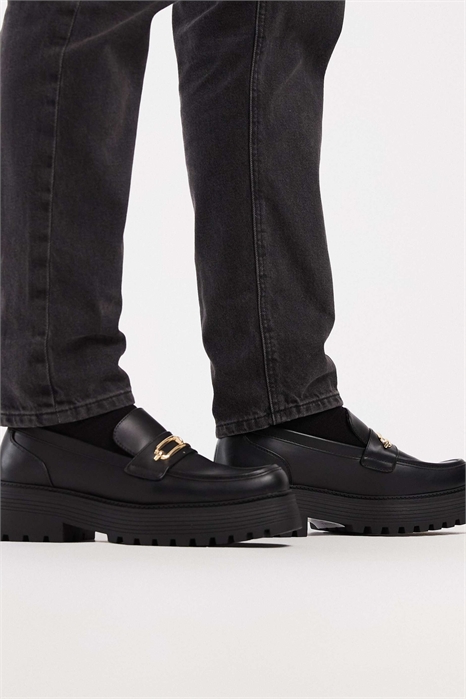 Лоферы с массивной подошвой артикул 149134979