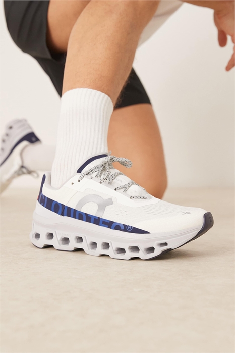 На Cloudmonster для бегунов артикул 143963725