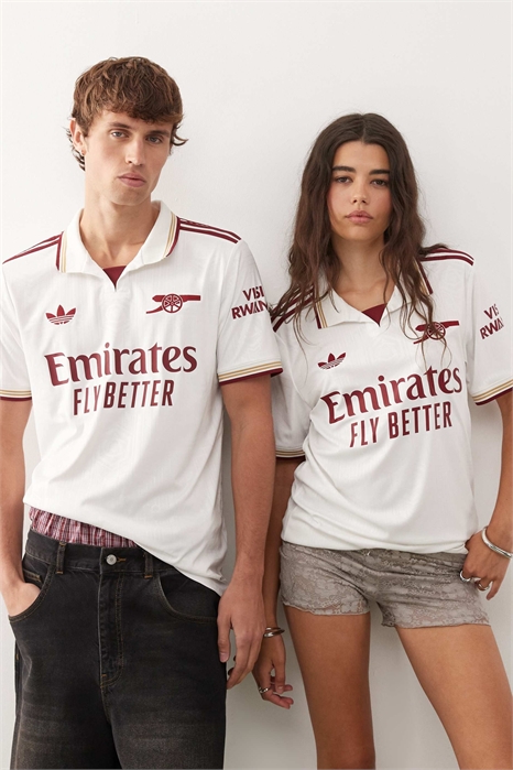 Третья футболка Adidas Football Arsenal 25/26 белого цвета с деталью на воротнике артикул 141244664