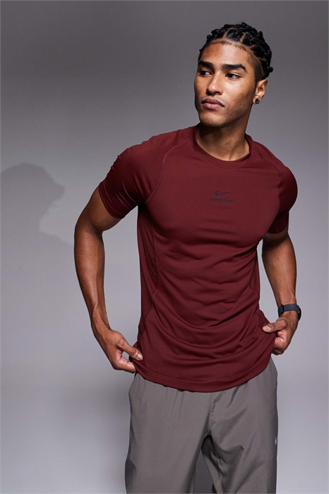 Футболка Pro Dri-FIT с облегающим кроем артикул 147141859