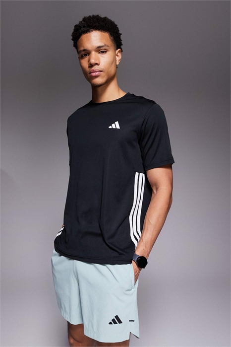 Футболка Adidas Training essentials с 3 полосками, черная артикул 150008509