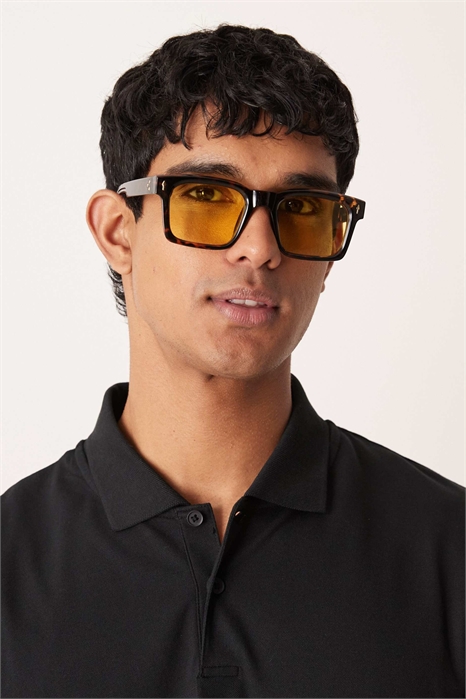 Квадратные солнцезащитные очки артикул 152196479