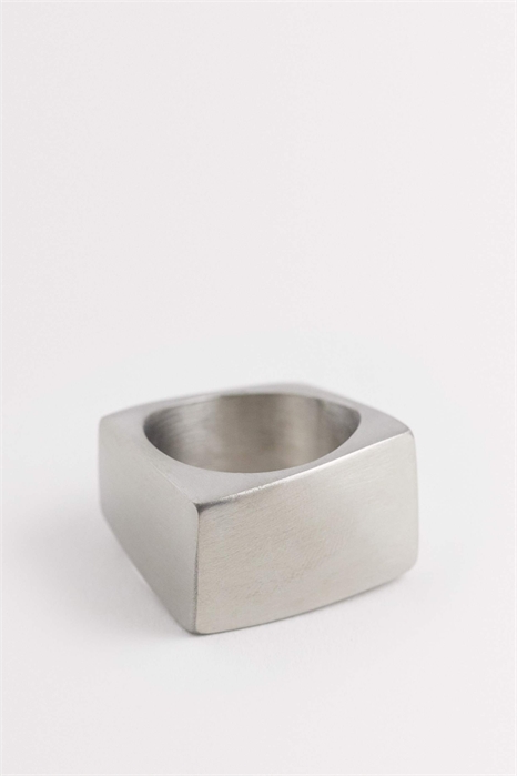 Массивное квадратное кольцо из нержавеющей стали с водонепроницаемым покрытием артикул 155426043