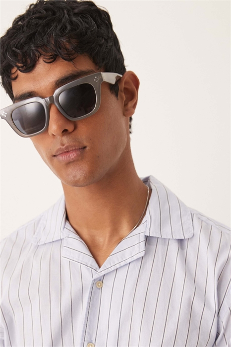 Солидные квадратные солнцезащитные очки премиум-класса артикул 146136887