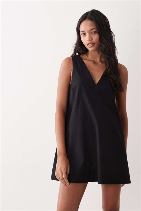 Мини-сарафан с рюшами на шее артикул 154586782