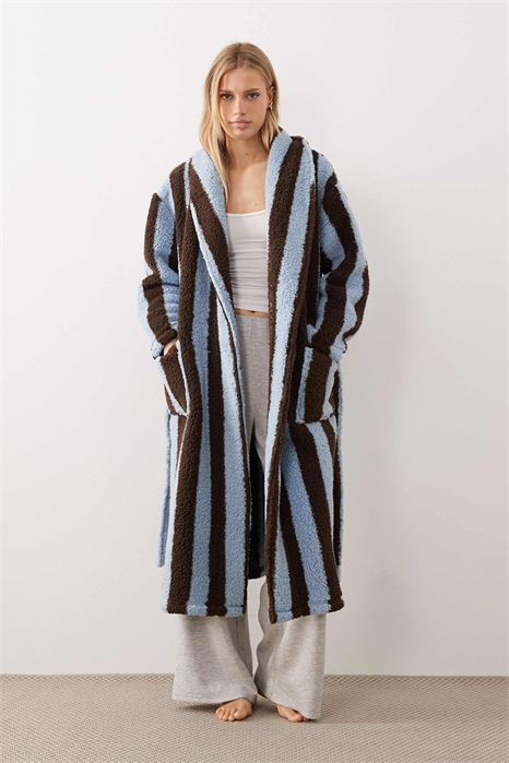 Халат с длинными полосками артикул 152898216
