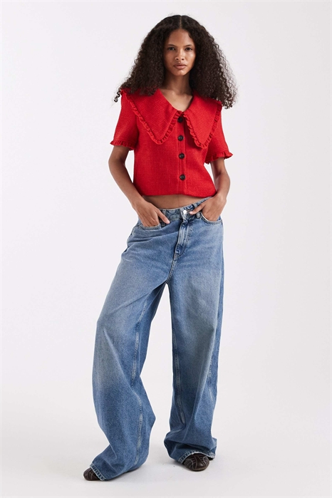 Топ из букле с объемным воротником артикул 155536338