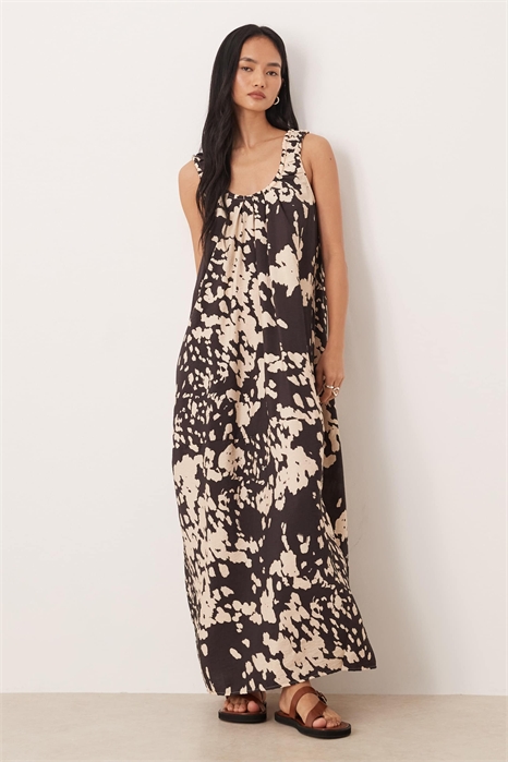 Макси-платье из технической ткани с вырезом и рюшами на горловине артикул 152197678