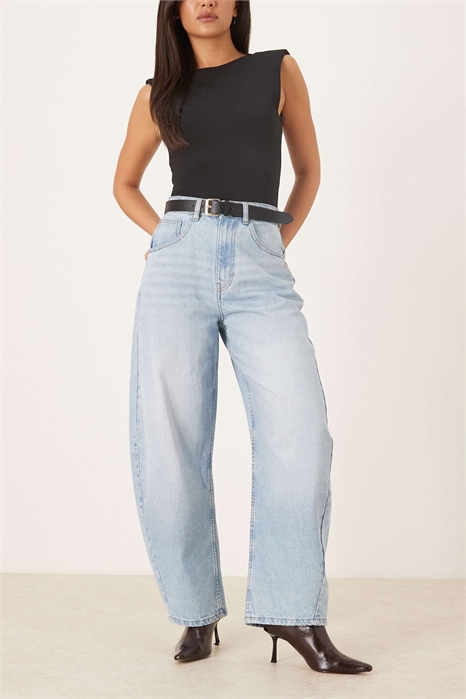 Джинсы с высокой талией и широкими брючинами артикул 153837045