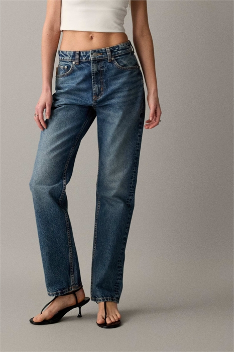 Коллекция Circular Design: прямые джинсы в стиле 90-х артикул 152833645