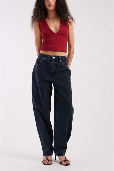 Джинсы с зауженными брючинами артикул 148416835