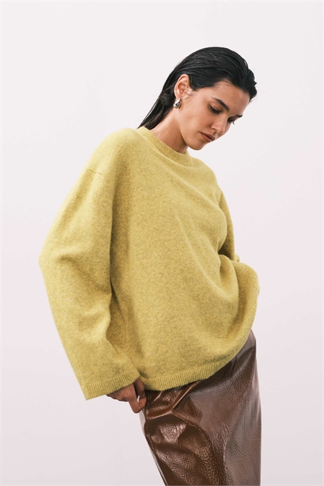 Свободный свитер с круглым вырезом артикул 151782116