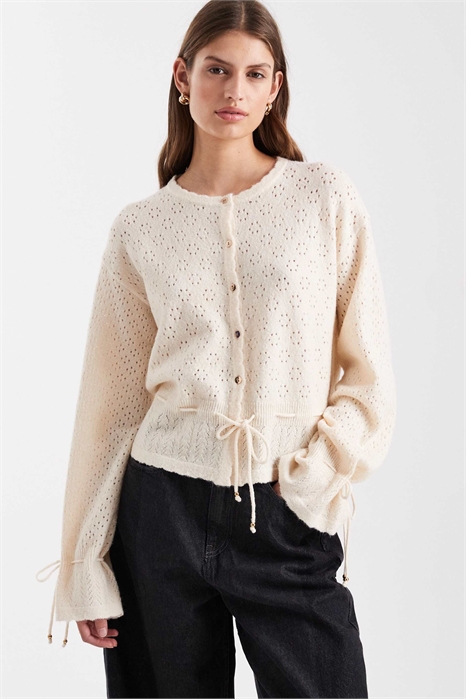 Уютный кардиган с баской артикул 151749558