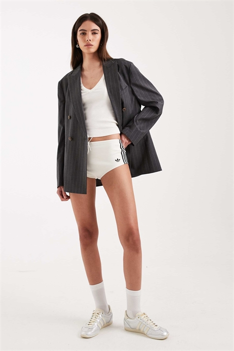 Спортивные облегающие шорты артикул 155780175