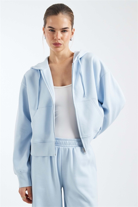 Короткая толстовка с капюшоном и застежкой-молнией артикул 152469657