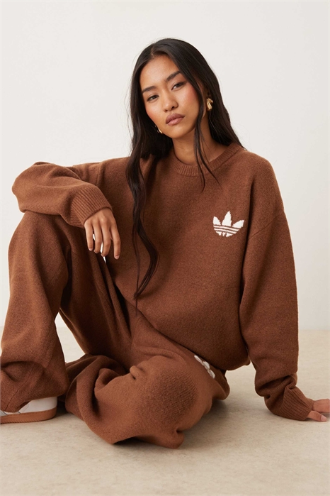 Вязаный свитер артикул 143962362