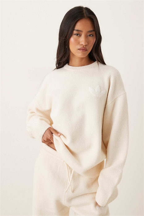 Вязаный свитер артикул 143962361