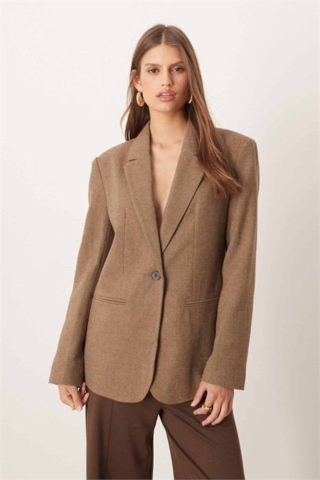 Блейзер из фактурной ткани свободного кроя артикул 149859212