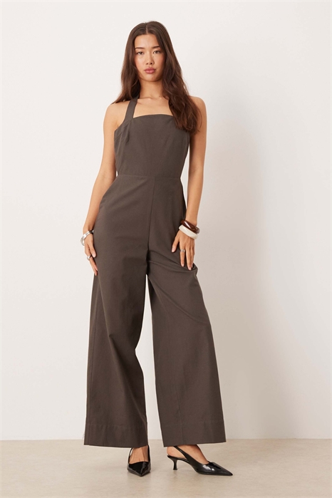 Комбинезон с открытой шеей артикул 152354497