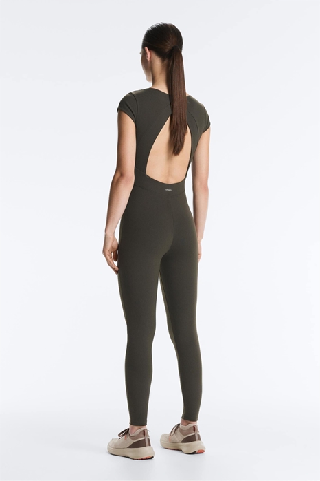 Комбинезон с короткими рукавами и удлиненным низом от Evermove артикул 155772082