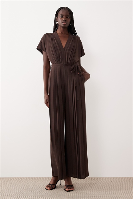 Комбинезон с короткими рукавами и плиссированными вставками артикул 154263529