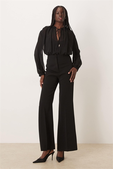 Комбинезон с длинными рукавами и рюшами артикул 154169382