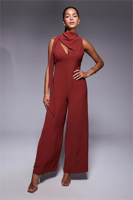 Комбинезон с капюшоном, драпированной горловиной, широкими брючинами и завязками артикул 148817719