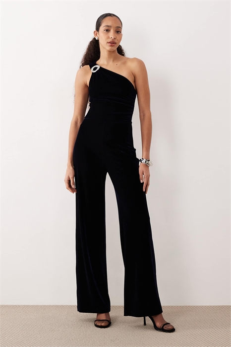 Бархатный комбинезон на одном плече с металлическими элементами артикул 153647639