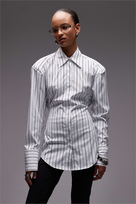 Рубашка с плечевыми вставками и завязками сзади артикул 142913079