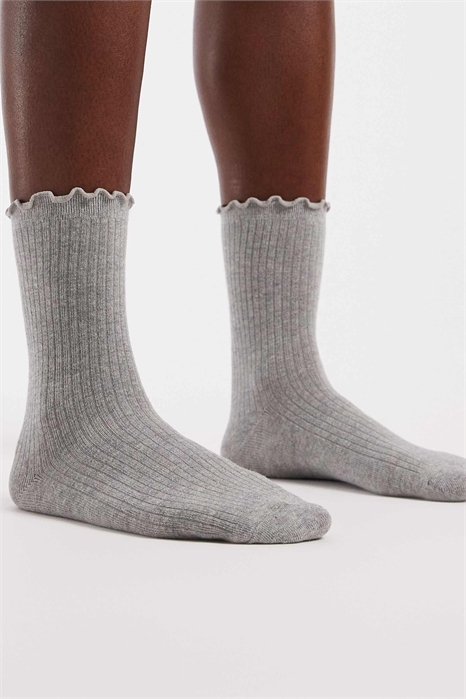Носки с оборками артикул 153489377