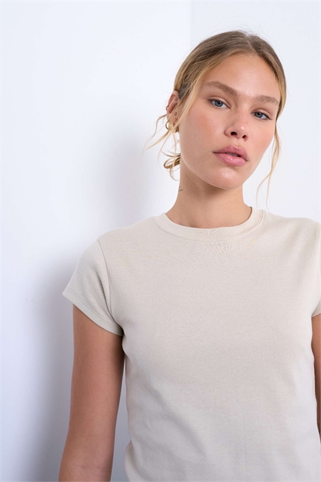 Повседневная футболка артикул 150000749