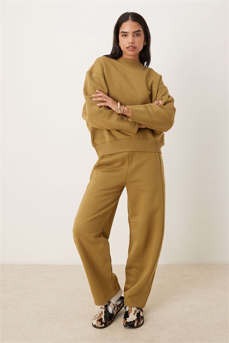 Джоггеры с отворотами на штанинах из ткани премиум-класса плотностью 500 г/м² артикул 150777550