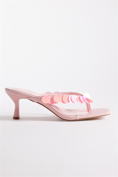 Сандалии Simmi London Dixy на низком каблуке с открытым носком и паромчиком, украшенные пайетками артикул 154231254