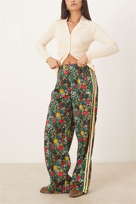 Спортивные штаны Adidas Originals x Liberty London Firebird артикул 155974184