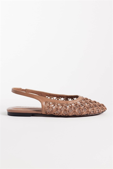 Балетки со шнуровкой и открытой пяткой артикул 152421367